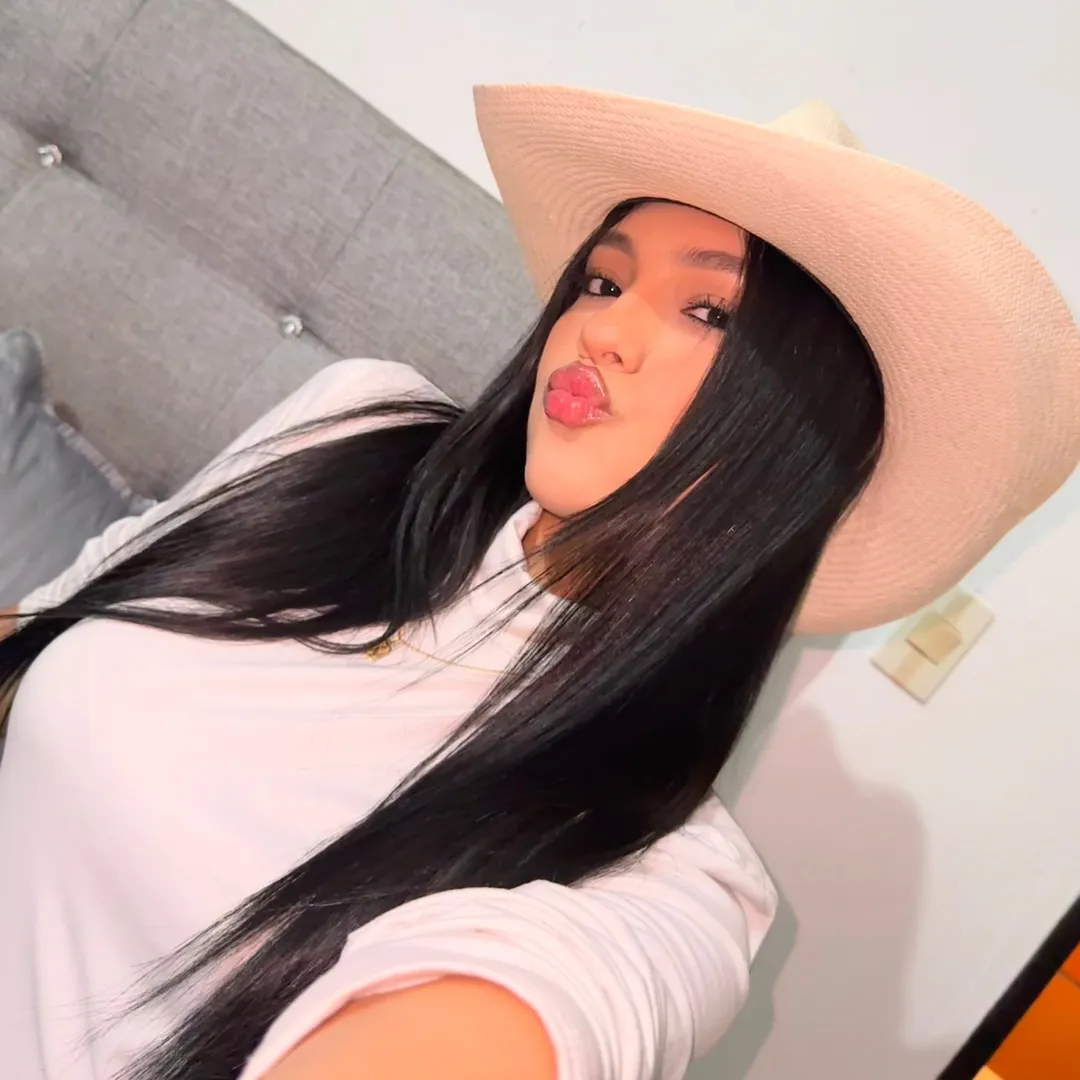 mishellegonzalez090
